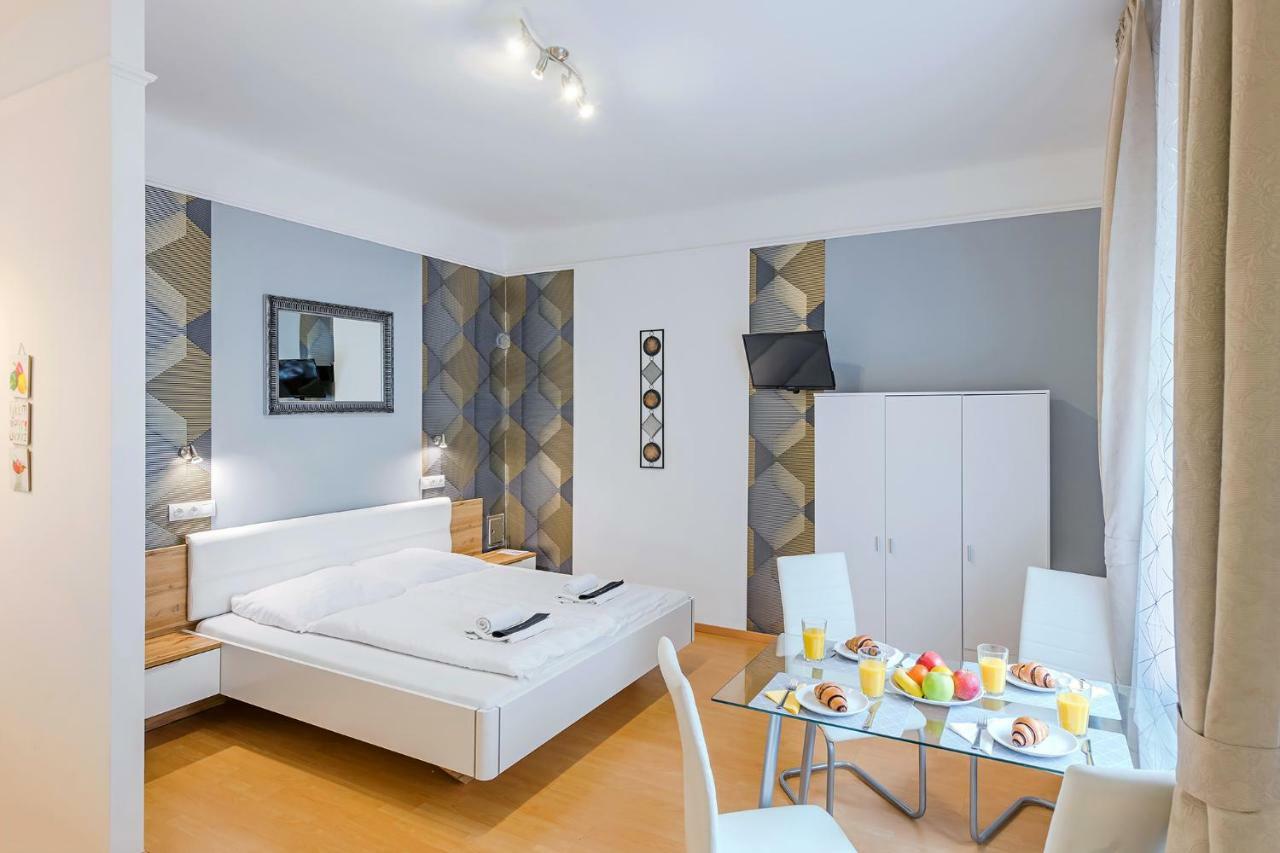 Parking, Ac, Wifi 2 Room Apartment In The Center Budapest Esterno foto
