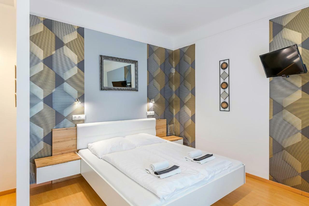 Parking, Ac, Wifi 2 Room Apartment In The Center Budapest Esterno foto